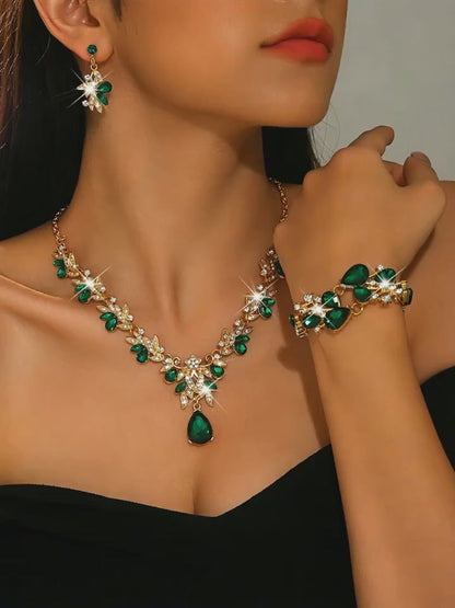 Emerald Elegance Jewelry Set – 3-Piece Statement Collection